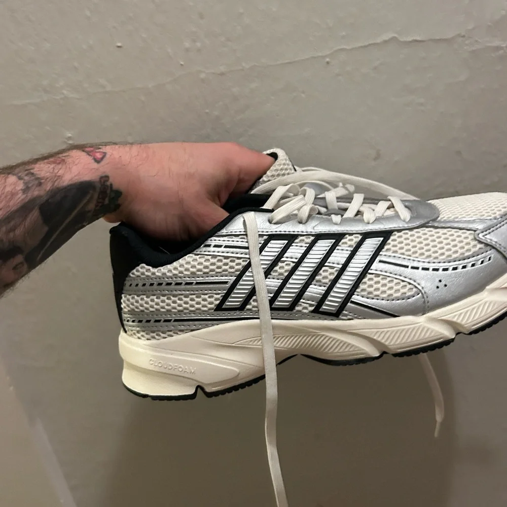 Adidas adistar Running Shoe 8.5